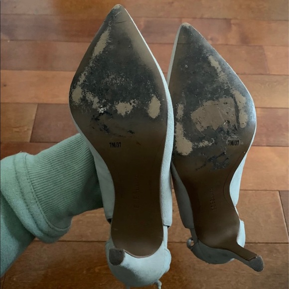 BCBGeneration tan suede pumps with pointed toe - Picture 4 of 5